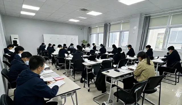 教育软件应用中课程优化的常见误区解析